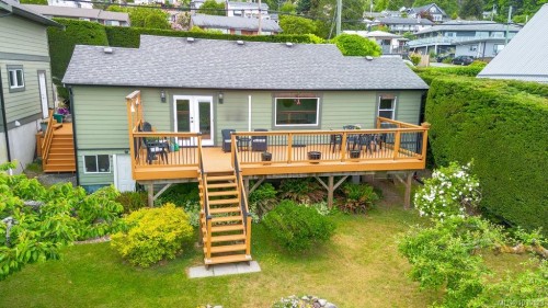 435 Davis Rd, Ladysmith, BC 