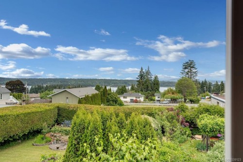 435 Davis Rd, Ladysmith, BC 