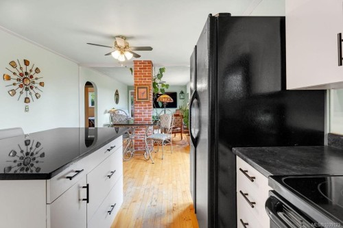 435 Davis Rd, Ladysmith, BC 
