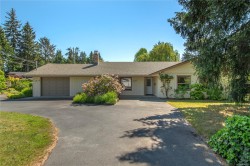 1829 Galerno Rd Campbell River, BC V9W 5W7