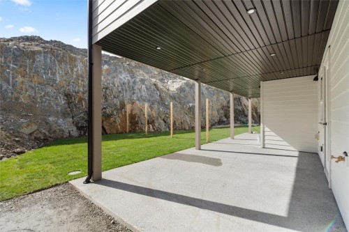 2098 Kingbird Dr, Langford, BC 
