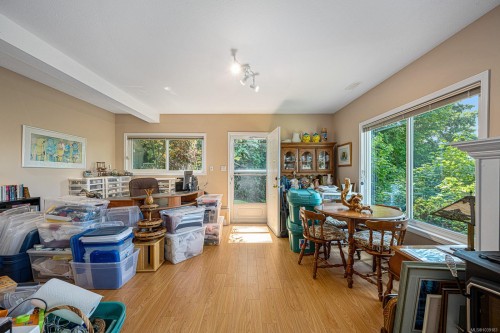 200 Crome Point Rd, Bowser, BC 