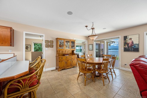 200 Crome Point Rd, Bowser, BC 