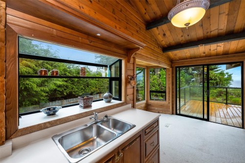 7095 Richview Dr, Sooke, BC 