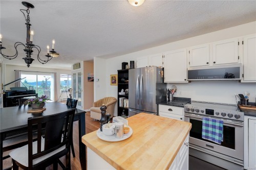 2056 Gladys Pl, Sooke, BC 