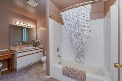 2056 Gladys Pl, Sooke, BC 