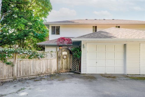 2056 Gladys Pl, Sooke, BC 