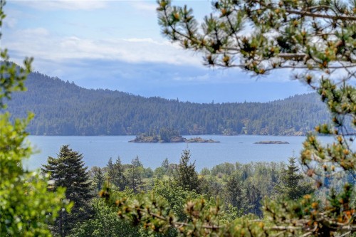 2056 Gladys Pl, Sooke, BC 
