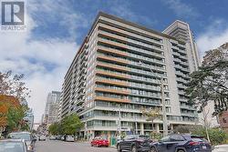 108 - PRIMARY BEDROOM - 111 ELIZABETH STREET Toronto, ON M5G 1P7