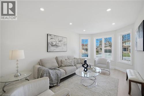 11 Wessenger Drive, Barrie, ON - Indoor Photo Showing Living Room