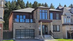 147 HILLSVIEW DRIVE Richmond Hill, ON L4C 1T3