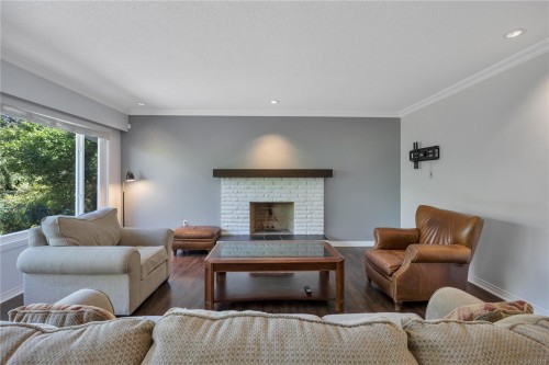 3236 Cedar Hill Rd, Saanich, BC 