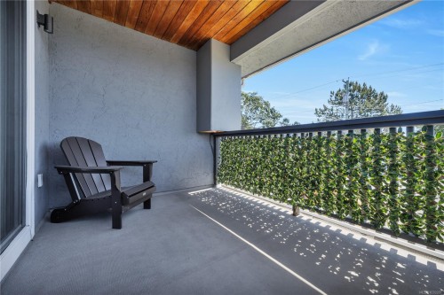 3236 Cedar Hill Rd, Saanich, BC 