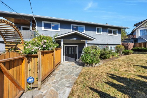 3236 Cedar Hill Rd, Saanich, BC 