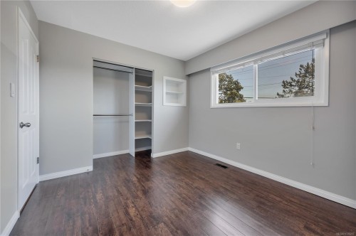 3236 Cedar Hill Rd, Saanich, BC 