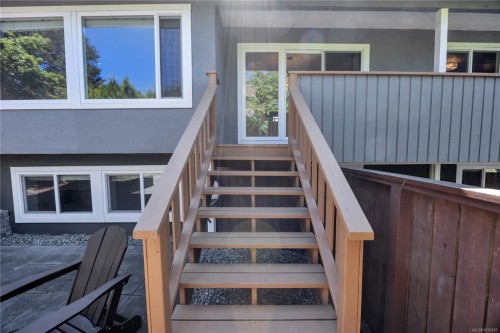 3236 Cedar Hill Rd, Saanich, BC 