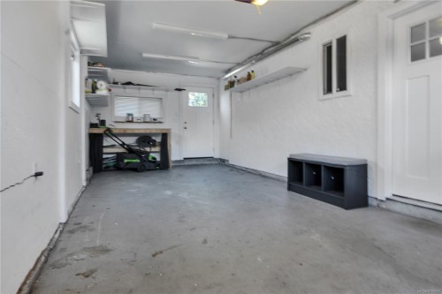 3236 Cedar Hill Rd, Saanich, BC 