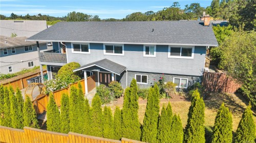 3236 Cedar Hill Rd, Saanich, BC 