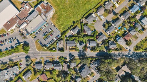3236 Cedar Hill Rd, Saanich, BC 