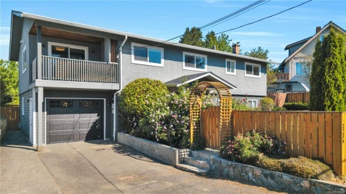 3236 Cedar Hill Rd, Saanich, BC 