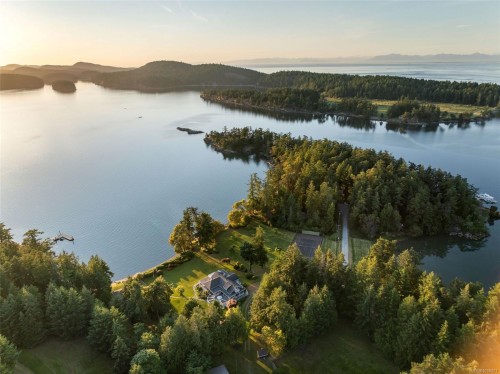 101 Church Bay Rd, Saturna Island, BC 