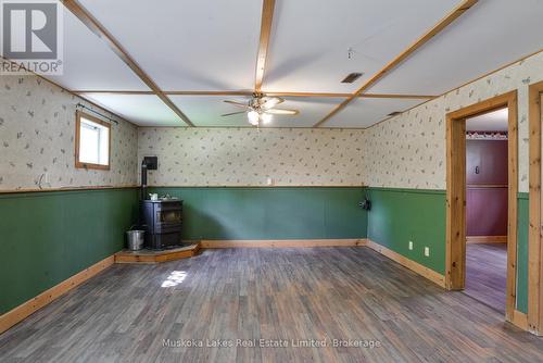 11 Harris Street, Muskoka Lakes (Medora), ON 
