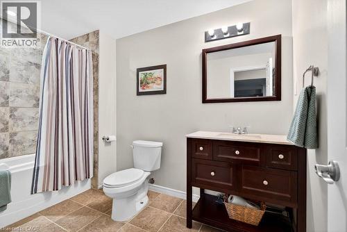 7 Summerwind Drive, Hamilton, ON 