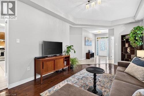 7 Summerwind Drive, Hamilton, ON 