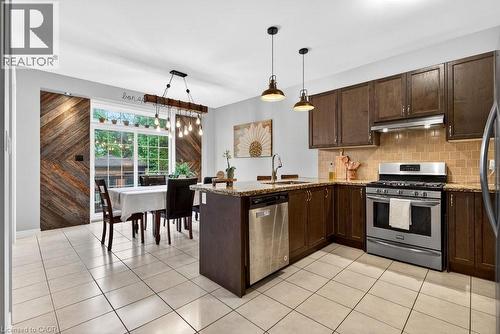 7 Summerwind Drive, Hamilton, ON 