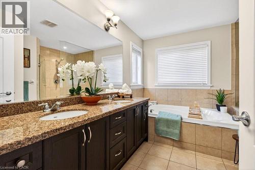 7 Summerwind Drive, Hamilton, ON 