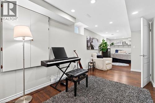 7 Summerwind Drive, Hamilton, ON 