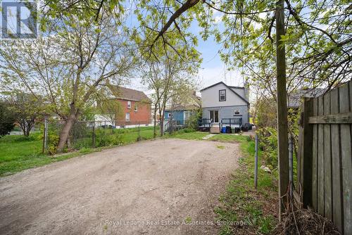 305 Weir Street N, Hamilton, ON 