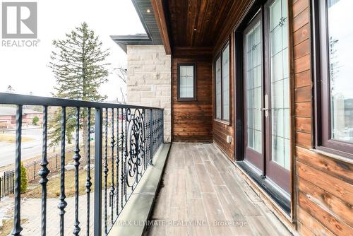 2 Poplar Drive, Richmond Hill, ON 
