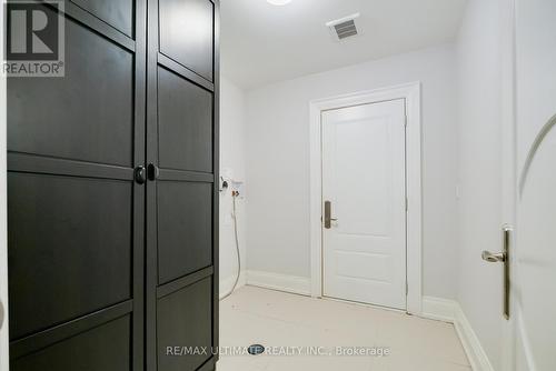 2 Poplar Drive, Richmond Hill, ON 