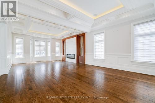 2 Poplar Drive, Richmond Hill, ON 