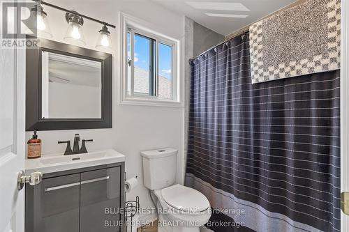 258 South Leaksdale Circle, London South (South U), ON 