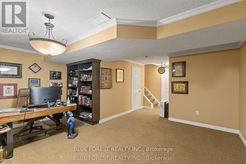 258 South Leaksdale Circle, London South (South U), ON 