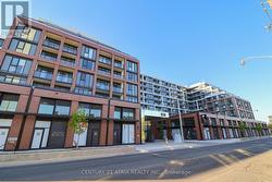 718 - 858 DUPONT STREET Toronto, ON M6G 0C1