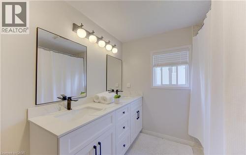 142 Upper Mercer Street, Kitchener, ON 