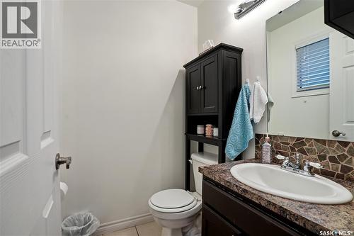 2225 Easthill, Saskatoon, SK 