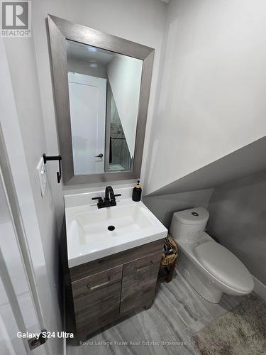 71 Falls Bay Road, Kawartha Lakes (Bobcaygeon), ON 