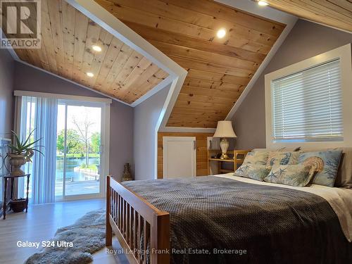 71 Falls Bay Road, Kawartha Lakes (Bobcaygeon), ON 