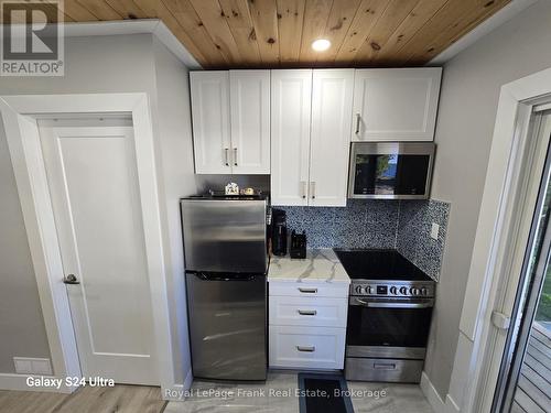 71 Falls Bay Road, Kawartha Lakes (Bobcaygeon), ON 