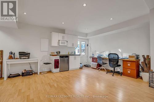 460 College Street, Toronto, ON 
