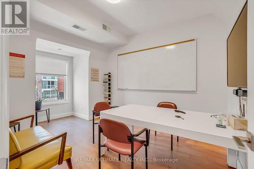 460 College Street, Toronto, ON 