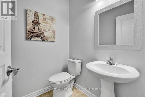 Main floor powder room. - 151 Charlie'S Lane, Ottawa, ON 