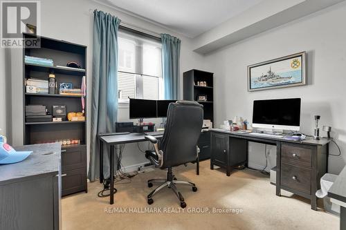 Main floor office. - 151 Charlie'S Lane, Ottawa, ON 