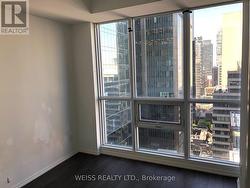 1815 - 70 TEMPERANCE STREET Toronto, ON M5H 4E8
