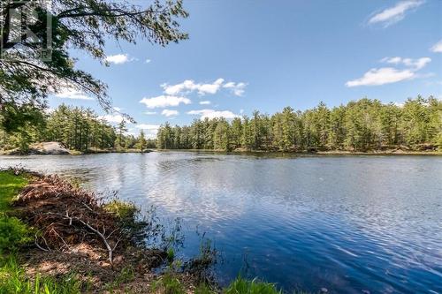 Na Naraka Lake Road, Estaire, ON 