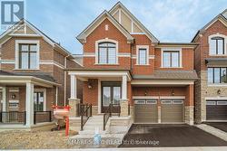 6 AZURE DRIVE Markham, ON L6C 3M5